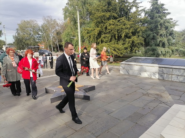 24 сентября 2022 года состоялось возложение цветов у памятника фастовчанам, погибшим в годы Великой Отечественной Войны 1941-1945 годы